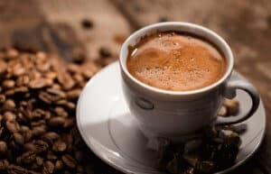 Có thể phối trộn Moka với Robusta để tăng độ đậm đà ly cafe.