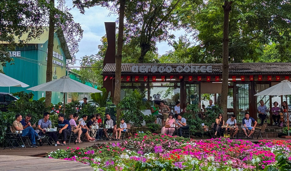 Tại Aeroco, bạn không chỉ uống cà phê - bạn được đặt vào đúng nơi mà mọi hành trình của ly cà phê bắt đầu.